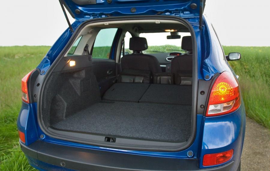  Renault Clio Sport Tourer 2008 года  (фото 5 из 6)